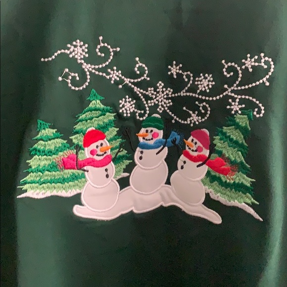 Vintage Christmas Sweater - Picture 2 of 3